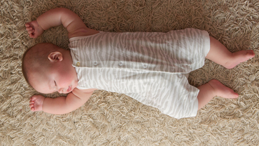 Important Baby milestones during 0-6 months