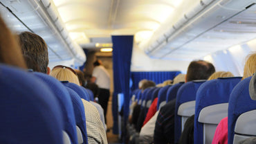 Breastfeeding on a Plane: 7 Helpful Tips for New Mums