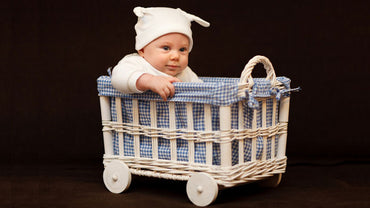 7 Items You Must Have While Traveling With Your Baby