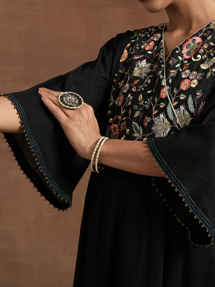 Black Maternity Kurta Set with Embroidered Yoke