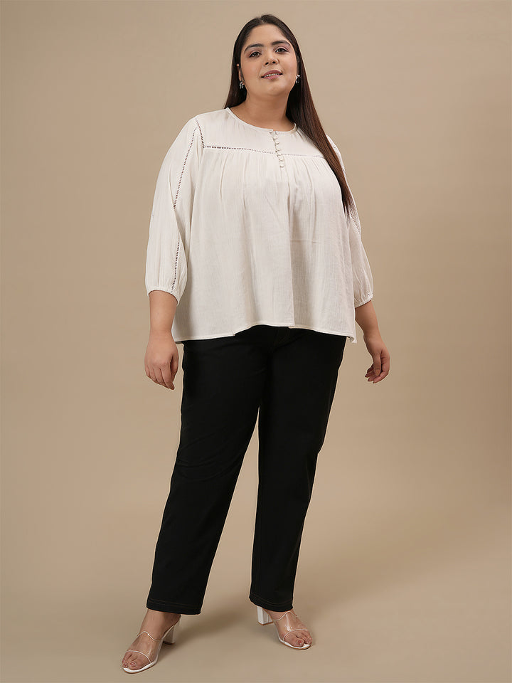 Plus Size Women Straight Fit Stretch Jeans - Black