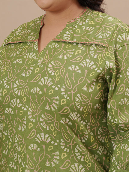 Green Plus Size Floral Top