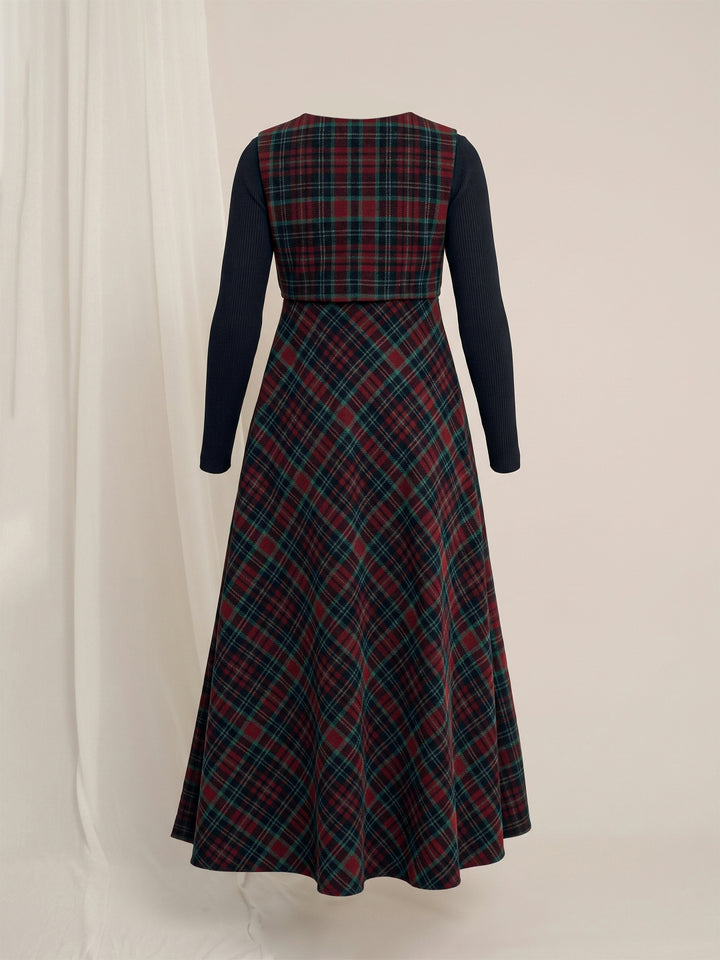 Maternity Woolen Maxi Dress & Vest Coat Set