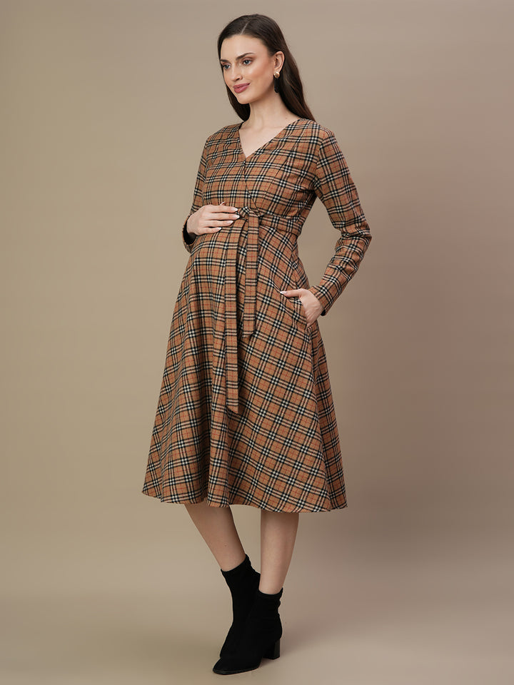 Pregnancy Woolen Midi Dress with Belt