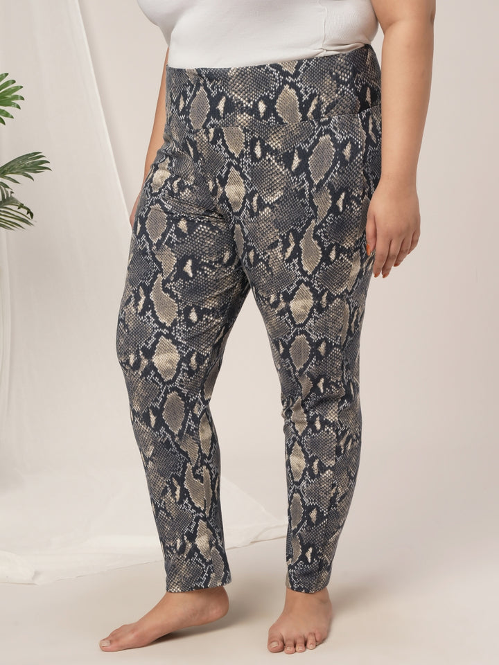Women Plus Size High Rise Printed Leggings
