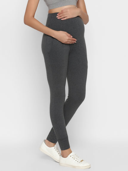 Maternity T-shirt & Joggers Set- White/Grey