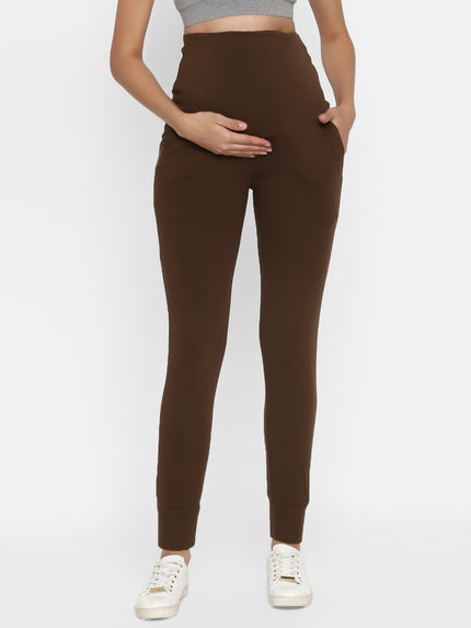 Maternity T-shirt & Joggers Set- White/Brown