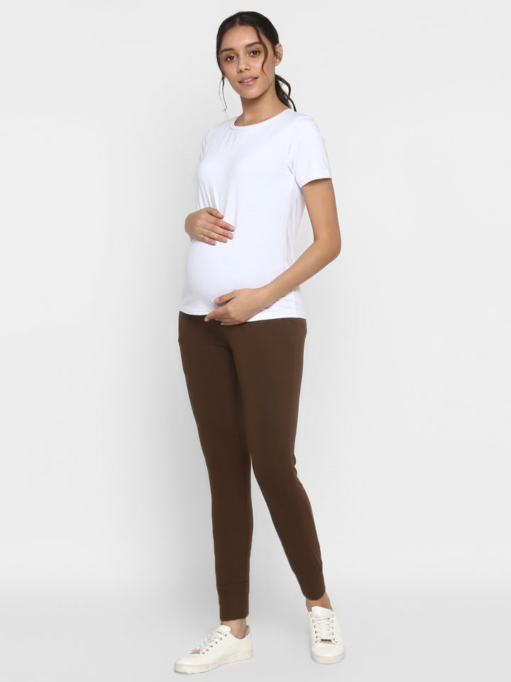 Maternity T-shirt & Joggers Set- White/Brown
