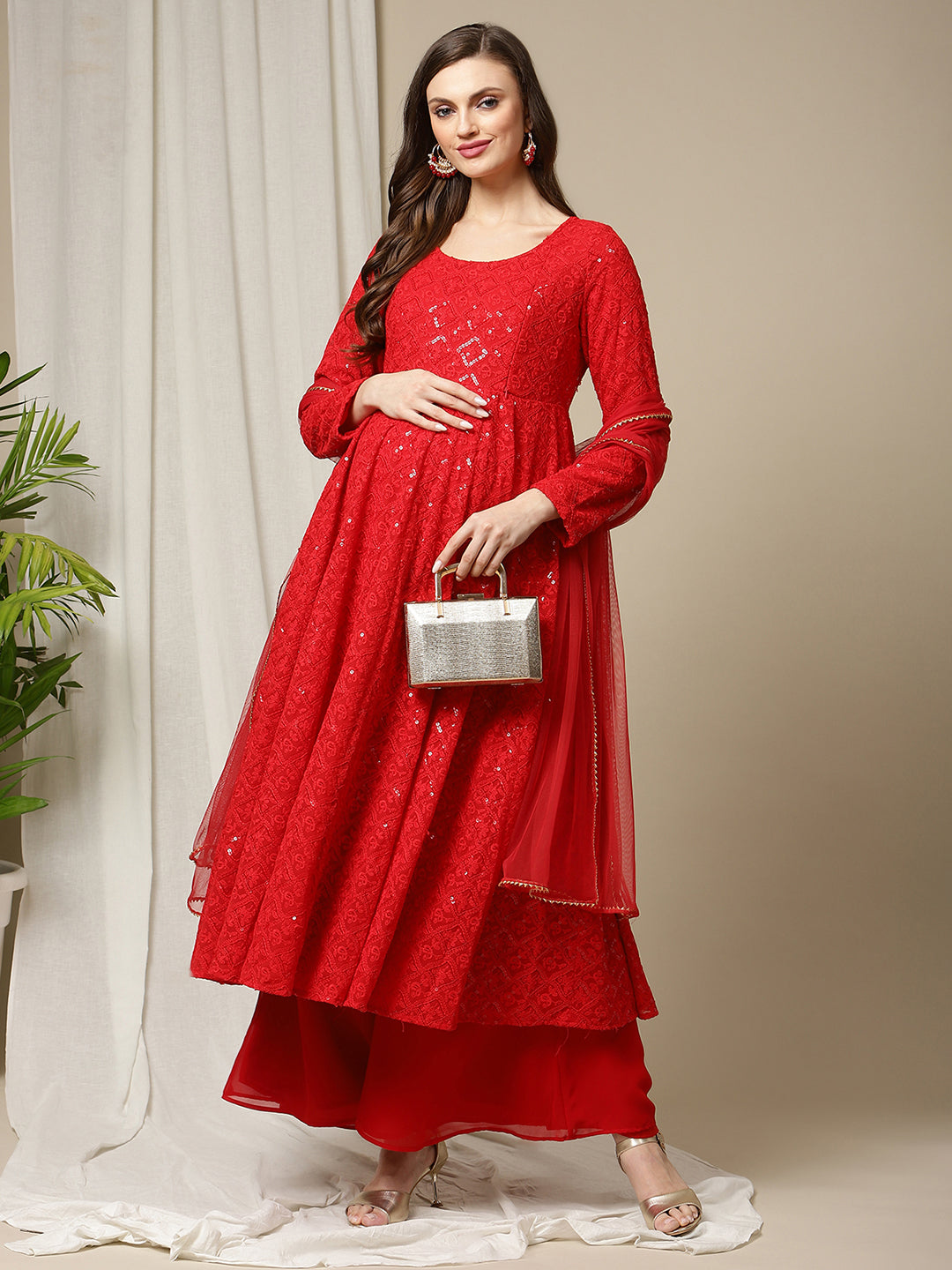Pregnancy Indian attire inspo | Indian maternity wear, Indian maternity,  Indian wedding outfits